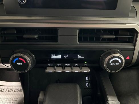 Used 2025 Toyota 4Runner SR5 image 28