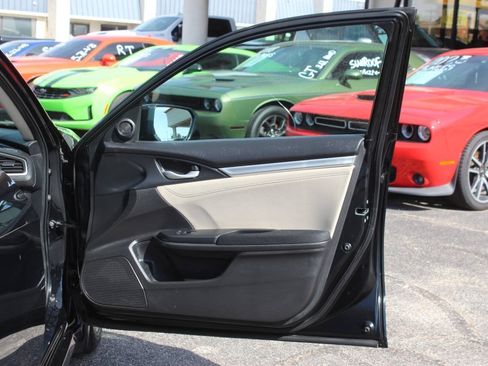 Used 2017 Honda Civic EX-T image 10