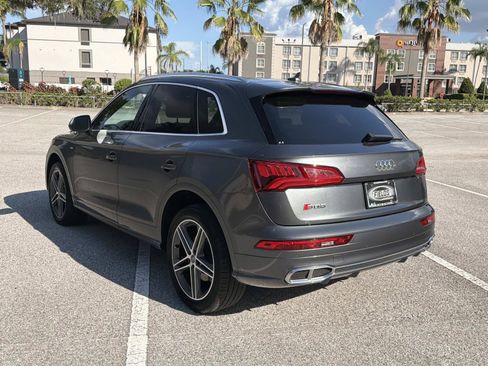 Used 2019 Audi SQ5 Premium Plus w/ Premium Plus Package AWD/4WD image 6