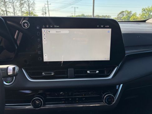 Used 2025 Chevrolet Equinox LT image 22