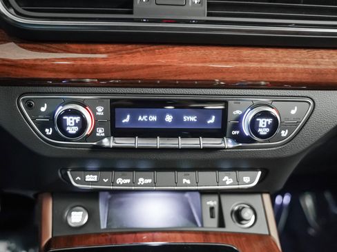 Used 2023 Audi Q5 2.0T Premium Plus image 16