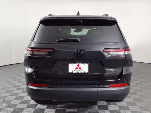 Used 2024 Jeep Grand Cherokee L Limited w/ Luxury Tech Group II AWD/4WD image 6