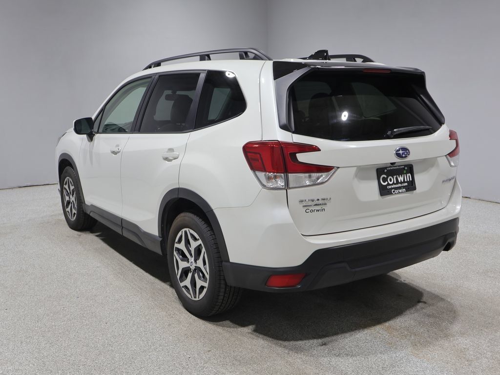 Used 2024 Subaru Forester Premium AWD/4WD image 6