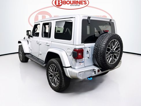 Used 2024 Jeep Wrangler High Altitude AWD/4WD image 10
