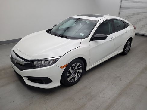 Used 2017 Honda Civic EX image 2