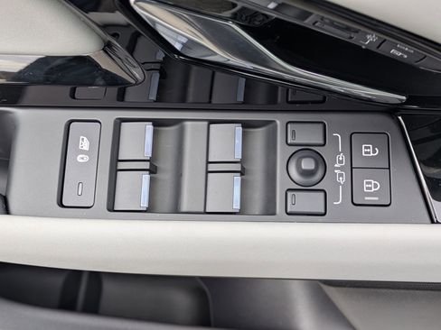 New 2026 Land Rover Range Rover Evoque Dynamic SE image 21