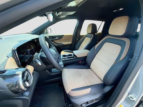 Used 2026 Chevrolet Equinox ACTIV w/ LPO, Floor Liner Package AWD/4WD image 11