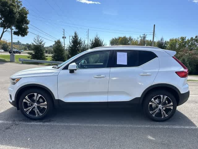 Used 2021 Volvo XC40 T5 Inscription w/ Climate Package AWD/4WD image 2