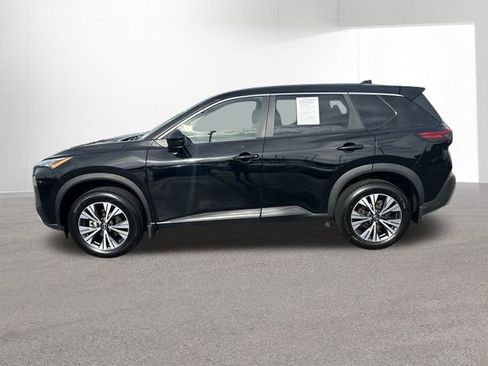 Certified 2022 Nissan Rogue SV image 4