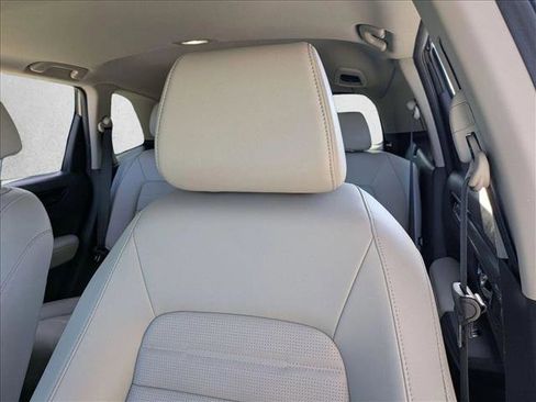 Used 2025 Honda CR-V EX-L image 13
