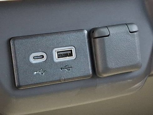 Used 2025 Chevrolet Silverado 1500 W/T RWD image 19