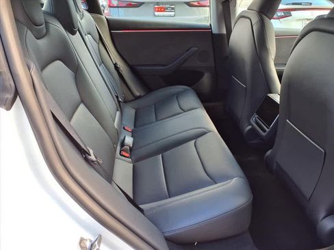Used 2025 Tesla Model 3 Long Range image 14