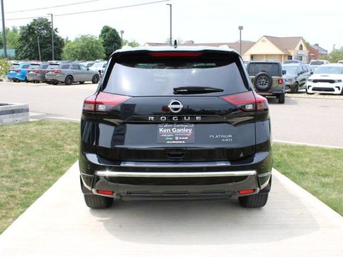 Used 2024 Nissan Rogue Platinum w/ Platinum Premium Package AWD/4WD image 34