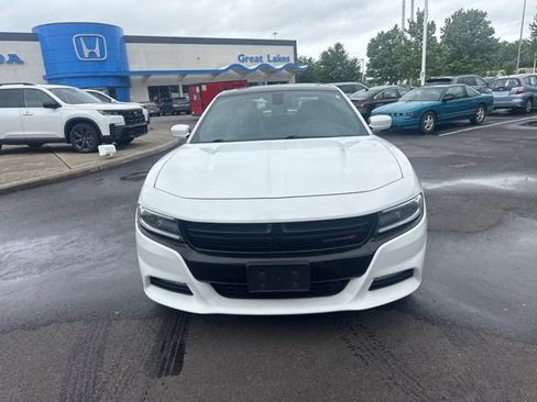 Used 2015 Dodge Charger R/T w/ Plus Group RWD image 3