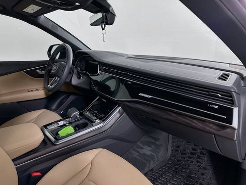 Used 2023 Audi Q8 Prestige w/ Prestige Package AWD/4WD image 31