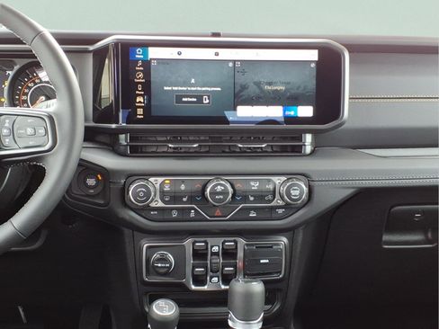 New 2026 Jeep Gladiator Sahara image 14