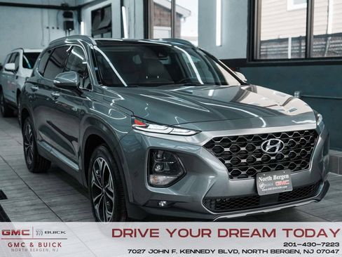 Used 2019 Hyundai Santa Fe Limited w/ Cargo Package image 3