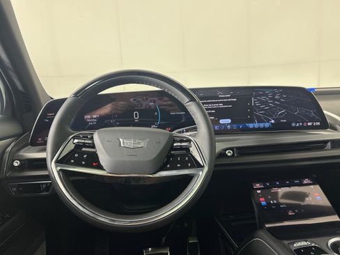 New 2026 Cadillac Vistiq Sport image 27