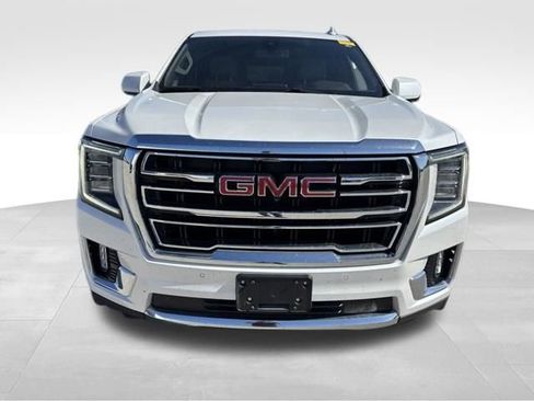 Used 2022 GMC Yukon SLT w/ SLT Premium Package AWD/4WD image 8