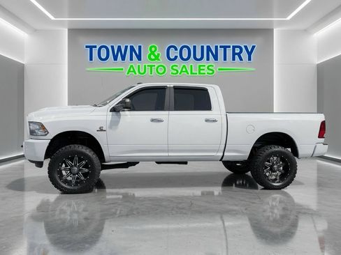 Used 2018 RAM 2500 SLT AWD/4WD image 2