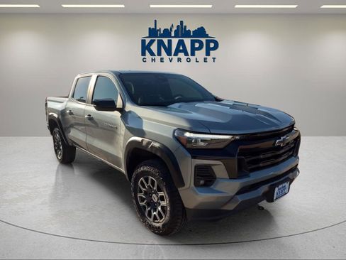 Used 2024 Chevrolet Colorado Z71 w/ Z71 Convenience Package 2 image 7