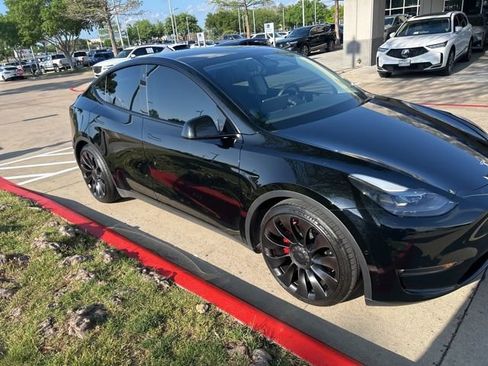 Used 2022 Tesla Model Y Performance image 4