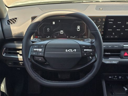 Used 2025 Kia K4 EX FWD image 14