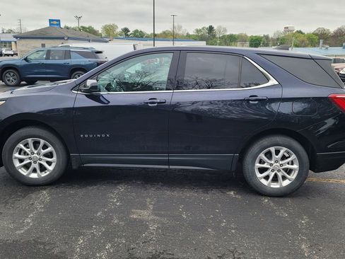 Used 2020 Chevrolet Equinox LT w/ Driver Convenience Package FWD image 3