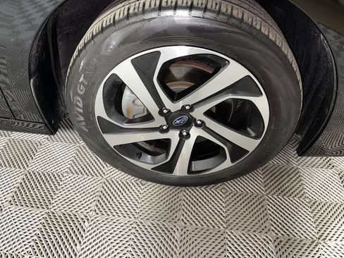 Used 2022 Subaru Legacy Limited XT image 10