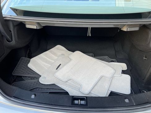 Used 2011 Mercedes-Benz E 350 Coupe image 26