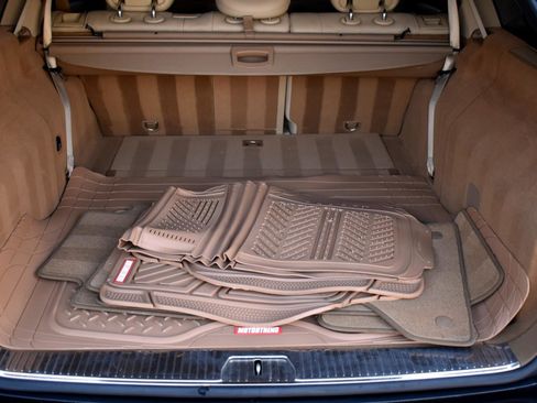 Used 2008 Mercedes-Benz E 350 4MATIC Wagon image 45