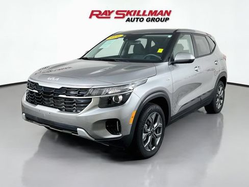 Used 2026 Kia Seltos LX AWD/4WD image 3