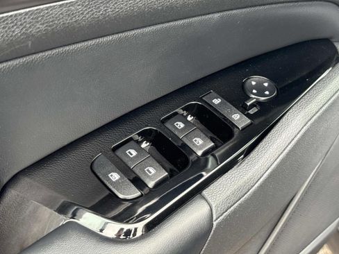 Used 2023 Kia Sportage EX image 24