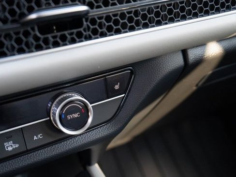 Certified 2026 Honda HR-V EX-L image 27