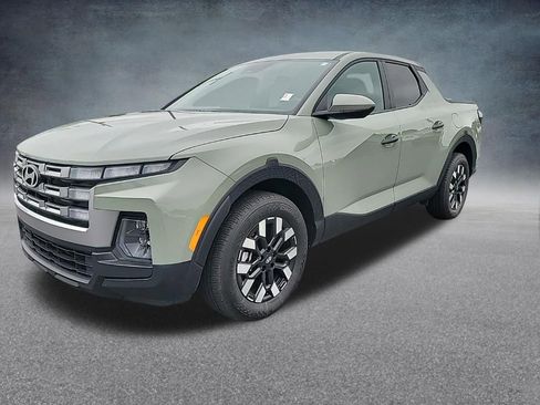 Used 2025 Hyundai Santa Cruz SE FWD image 2