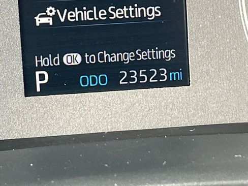 Used 2025 Toyota Corolla LE image 39