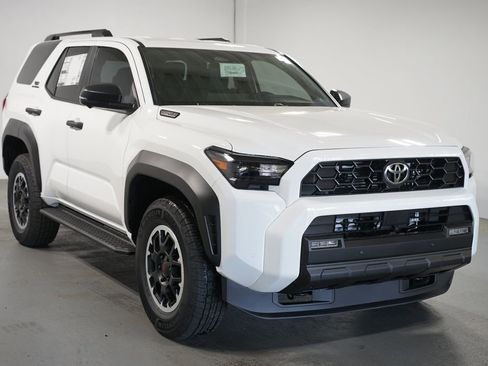 New 2026 Toyota 4Runner TRD Off-Road Premium AWD/4WD image 3
