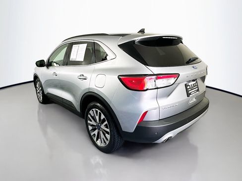 Used 2022 Ford Escape Titanium AWD/4WD image 5