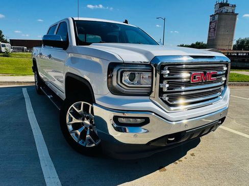 Used 2017 GMC Sierra 1500 SLT w/ SLT Premium Package RWD image 3