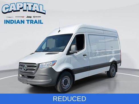 Used 2025 Mercedes-Benz Sprinter 2500 image 1