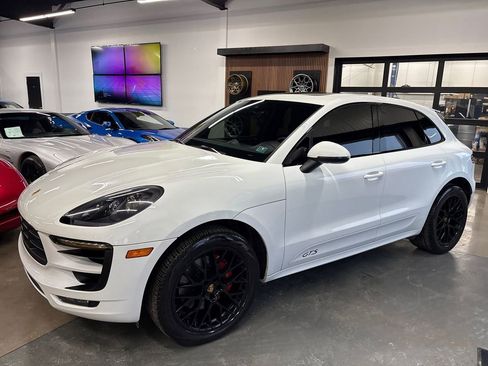 Used 2017 Porsche Macan GTS image 3
