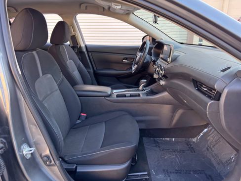 Used 2022 Nissan Sentra SV w/ All-Weather Package FWD image 14