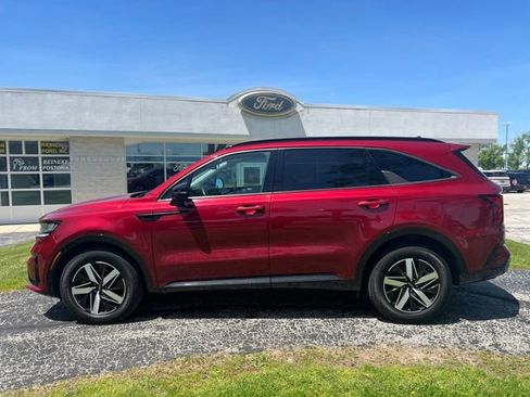 Used 2022 Kia Sorento EX w/ Panoramic Sunroof Package FWD image 5