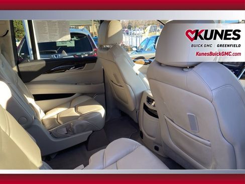 Used 2020 Cadillac Escalade ESV Premium Luxury image 47