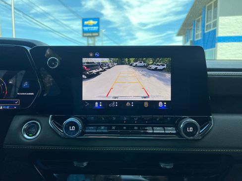 Certified 2025 Chevrolet Colorado ZR2 w/ Midnight Edition AWD/4WD image 27