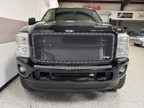 Used 2016 Ford F250 Lariat w/ Lariat Ultimate Package image 2