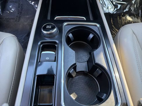 Used 2022 Lincoln Corsair Reserve w/ Equipment Group 201A image 15