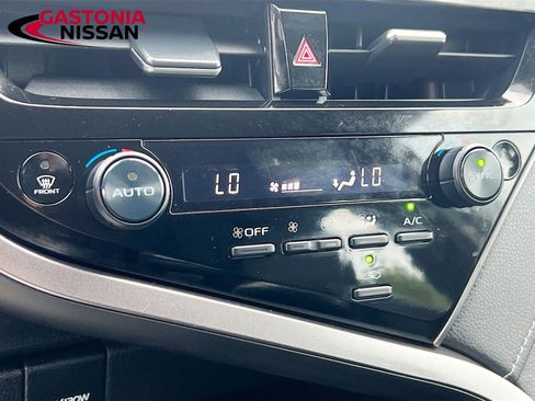 Used 2023 Toyota Camry SE image 21