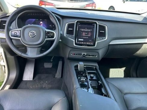 Used 2025 Volvo XC90 B5 Core w/ Protection Package AWD/4WD image 19