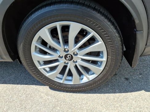Certified 2023 INFINITI QX50 Luxe AWD/4WD image 9